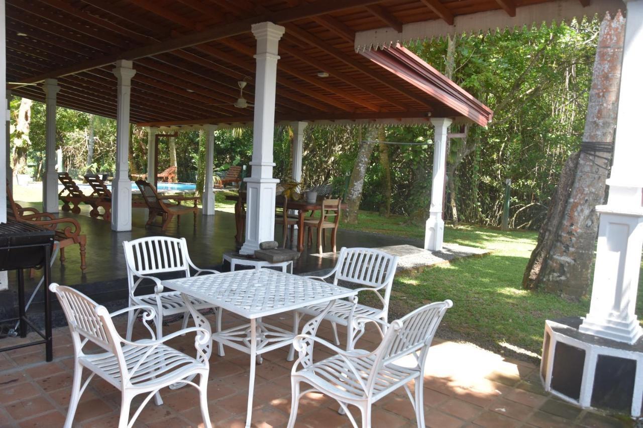 Sethra Villa Bentota Exterior photo